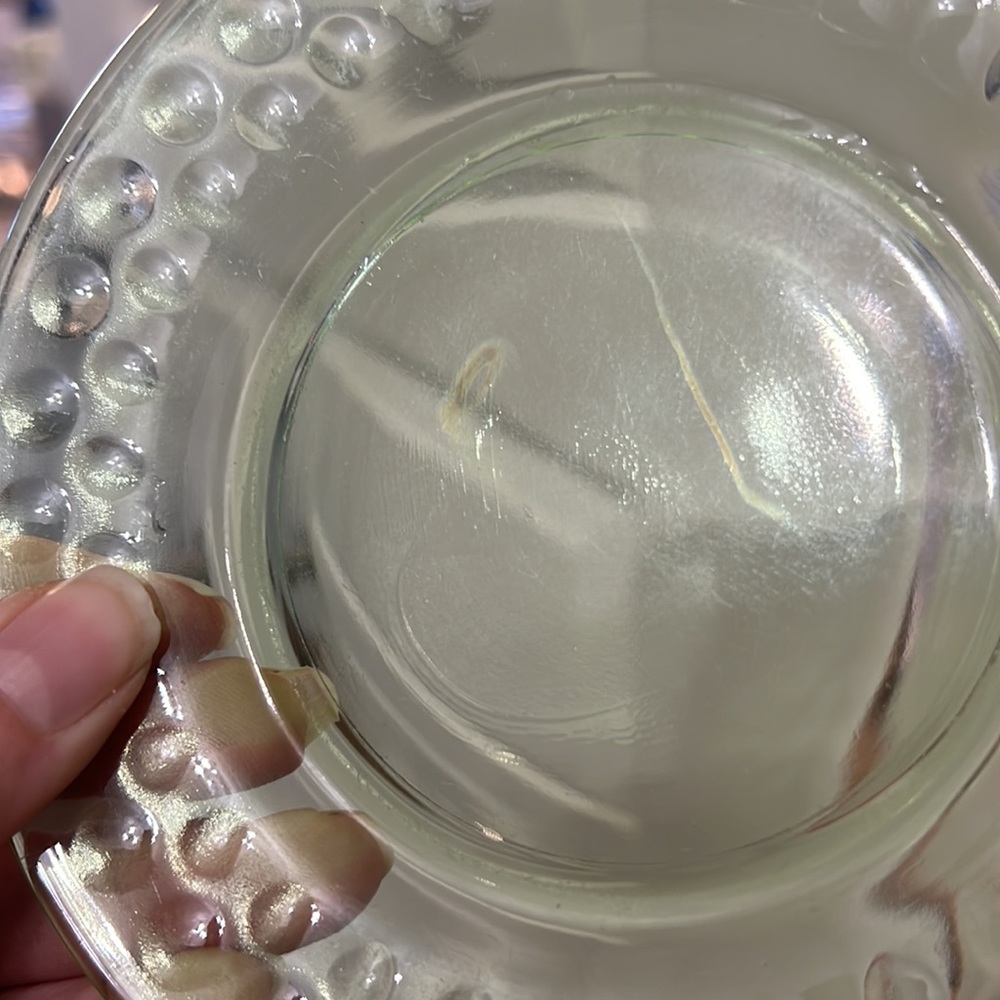 1930s Depression/ Uranium Glass Set of 5 Federal Raindrop Pattern Dessert Plates - Picture 6 of 7